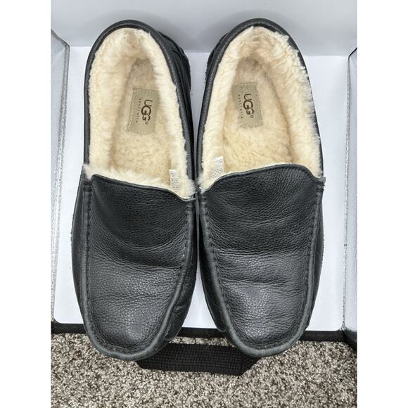 Ascot Slipper for Men | UGG® UGG Ascot Men\'s 11 Black Pebbled Leather Shearling Slipper Loafer 5379 EUC